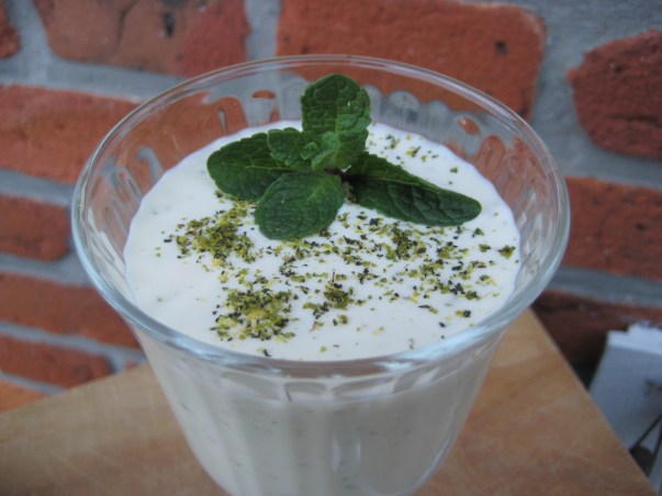 Fromage med lime, mynte og hvid rom