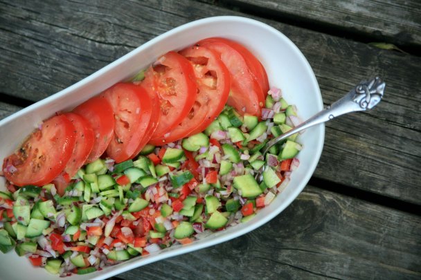 Tomatsalat med feta og mozarella