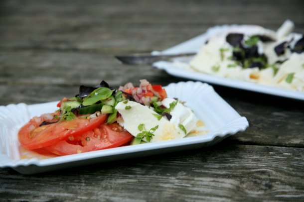Tomatsalat med feta og mozarella