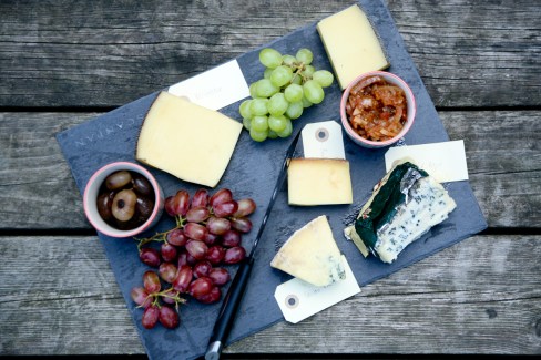 Osteanretning med milde og stærke oste fra Net-ost Osteanretning med milde og stærke oste fra Net-ost