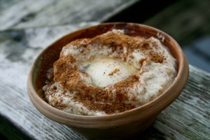 Risengrød uden ris med æg og mandler