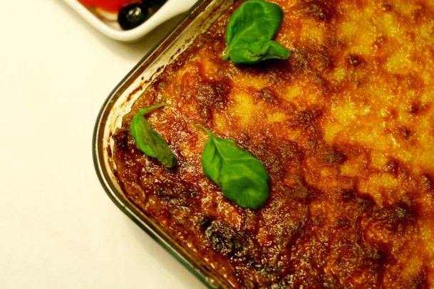 Moussaka med lam og kanel