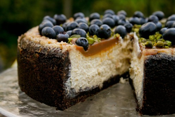 Oreo Caramel Cheesecake