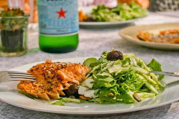 Frillicesalat med grønne sager og caesardressing fra Cardini´s