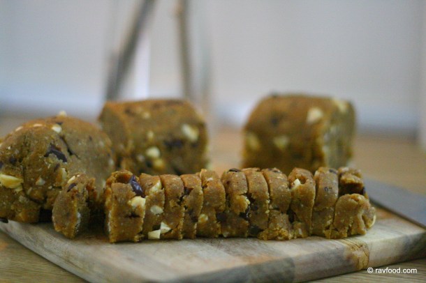 Cookies med nødder og chokolad