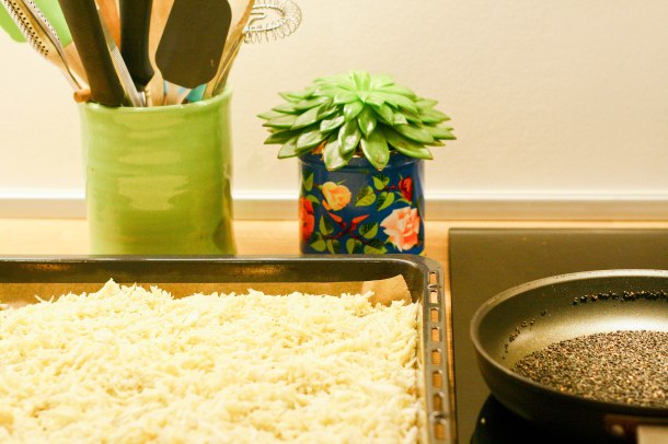 Blomkålscouscous med tahindressing og ristet sesam.-3