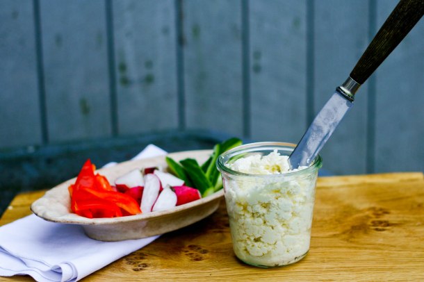 Fetacreme med hvidløg-3