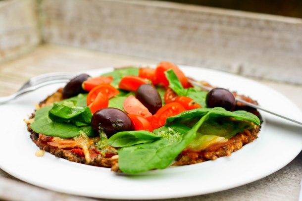 LCHF blomkålspizza med sprødere bund-4