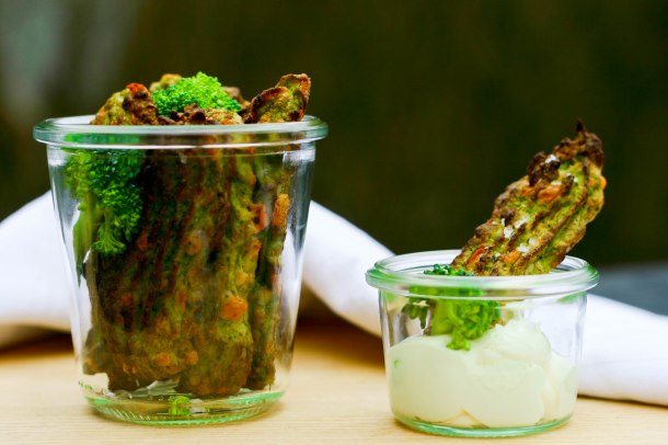 Sprøde broccolifritter med aioli
