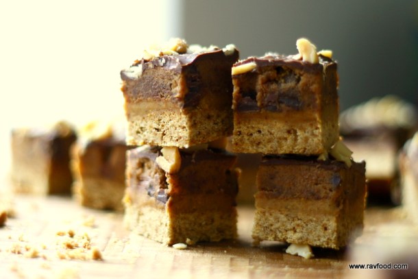 Low carb Snicker Bites