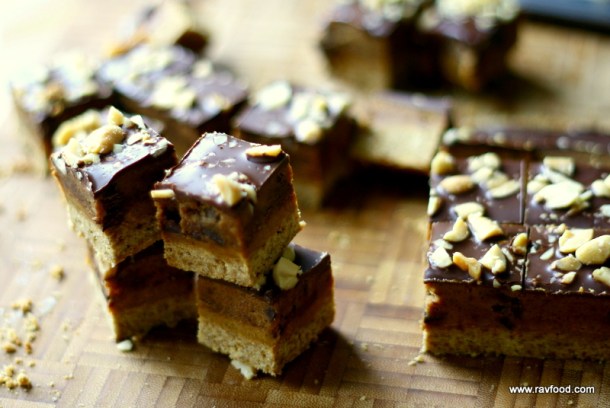 Low carb Snicker Bites