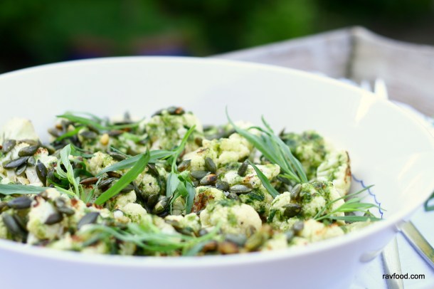 Grillet blomkål med estragoncreme