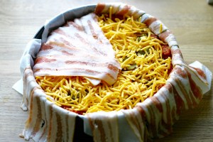 Bacon cheeseburger tærte