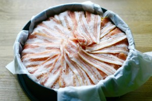 Bacon cheeseburger tærte