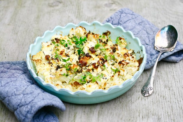 Blomkål bagt med flødeost, hvidløg og timian