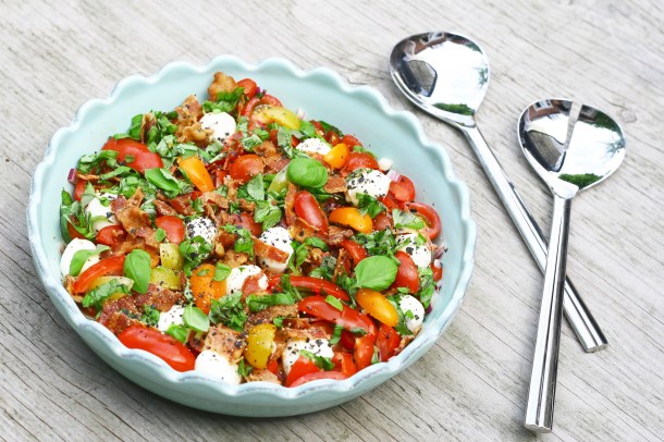 Tomatsalat med bacon