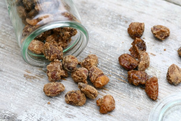 Brændte mandler med julekrydderier (sukkerfri)